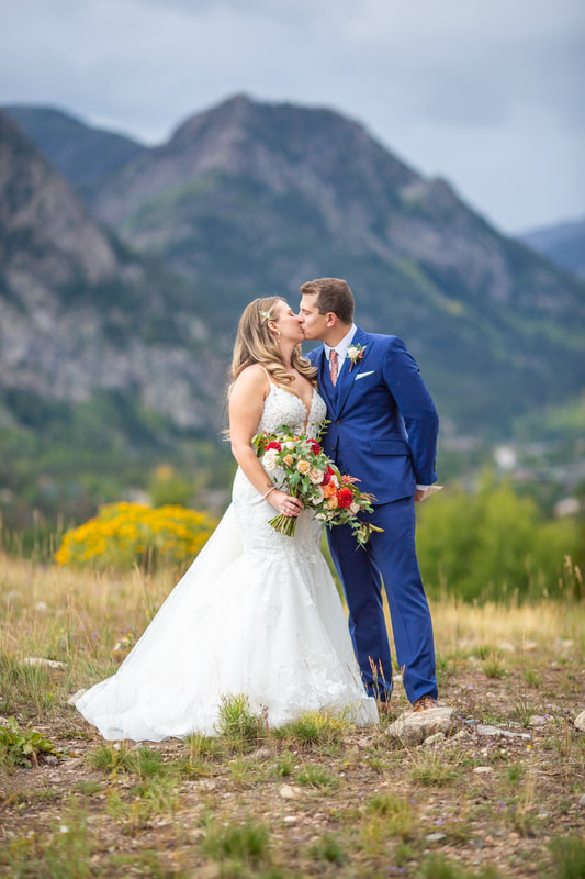 Micro-wedding-Colorado